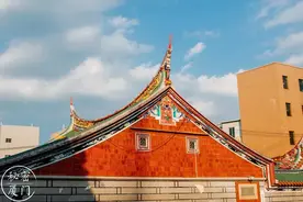 一抹古厝红，美成画卷~图片