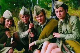 二战苏联女兵为何都穿着裙子打仗？上了前线还能正常发挥么图片