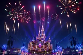 剧透！迪士尼全新“奇梦之光幻影秀”有哪些亮点和大咖？戳→图片