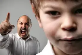 为什么中国很多孩子根本不会考虑父母的感受？原因主要有三点图片