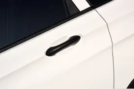 宝骏的一员“大将”！后排放倒就是床，油耗5.9升，幸好没买飞度图片