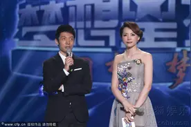 哈林嘲笑撒贝宁个子矮，看董卿高情商反应，网友：他俩不愧好搭档图片