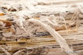 农村家里电热锅和石棉瓦等都含有石棉，能致癌，大家千万要注意？图片