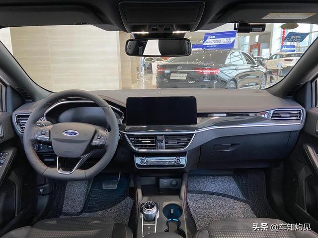 家用车被贴上了运动标签，详细解读2021款福特福克斯