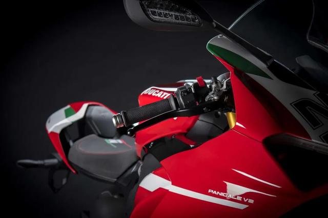 杜卡迪推出Panigale V2特别版，纪念“最强油漆工”夺冠20周年