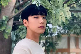 出道3次，会4国话，SM首位泰籍爱豆李永钦Ten，竟不吃这个图片