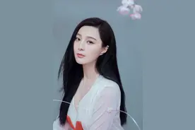 红心在胸！范冰冰近照曝光 黑发白裙宛若仙子图片