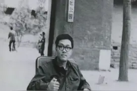 史铁生《我与地坛》：1991年整个中国文坛没有文章，只此一篇立着图片