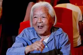 李力群百岁辞世：追悼会低调，家中内部设灵堂，育才学生敬献花圈图片