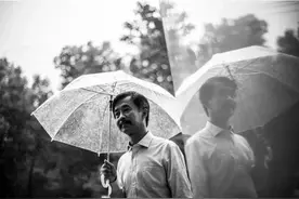 闹剧收场、干儿子离开，“流浪大师”沈巍落幕后回到了哪里？图片