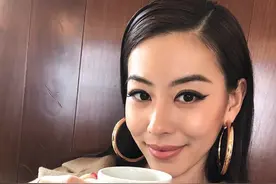 34岁蔡诗芸大谈女人保养的小秘诀 让王阳明爱女儿更爱老婆图片