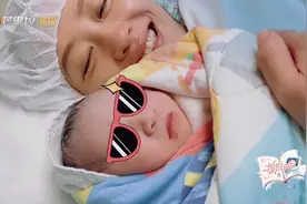 应采儿二胎剖腹产过程曝光，剖腹产也不轻松，陈小春说二胎更紧张图片