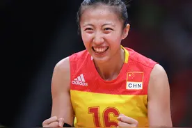 女排战俄罗斯尴尬多：王梦洁差点上热搜，丁霞头球将功补过图片