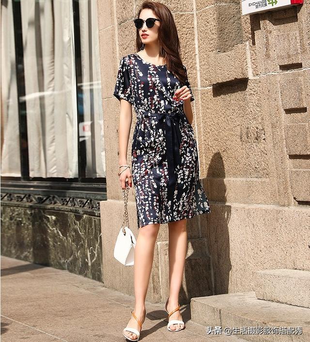 桑蚕丝连衣裙，将女人的美彻底展现，摄影出优雅与高贵的气质