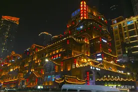 可曾想，再去重庆街头浪一浪，撸一次火锅，体验一把江湖气图片