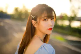 《新相亲大会》美女主持人张纯烨，她才是这个节目的女一号图片