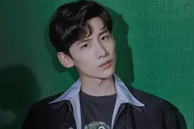 这些明星都曾是音乐生，学一门乐器是我们送给孩子最好的礼物图片