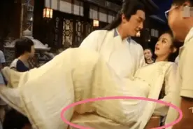 古装戏演员：上半身穿得有多正经，下半身穿得就有多“不正经”图片