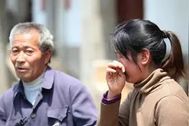 “不对等”亲情正兴起，姑给侄儿买东西不手软，自家娃却像局外人图片
