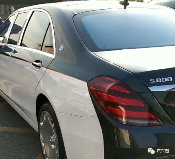 国内唯一一台迈巴赫S800，“熊猫”配色，车价至少八位数