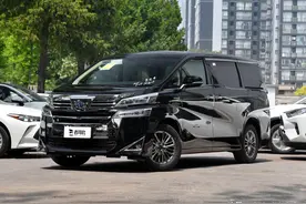 价格差不多，已有埃尔法了，为什么还要出威尔法？看看威尔法图片