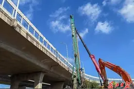 汉口滨江商务区综合管廊施工，用“微创手术”方式穿过二七长江大桥图片