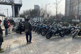 摩托车，想说爱你不容易图片