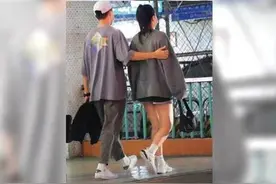 杨祐宁夫妇婚后罕合体，娇妻挺大肚秀纤细腿，姐姐也怀孕好事成双图片