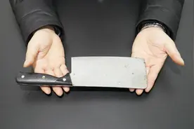 厨房菜刀生锈怎么办？酒店大厨教我一个小妙招，再也不担心生锈了视频封面