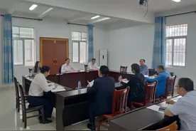 加强粤桂“行企”合作 接续推进乡村振兴——邝兵组长与自治区工商联李丽副主席座谈图片