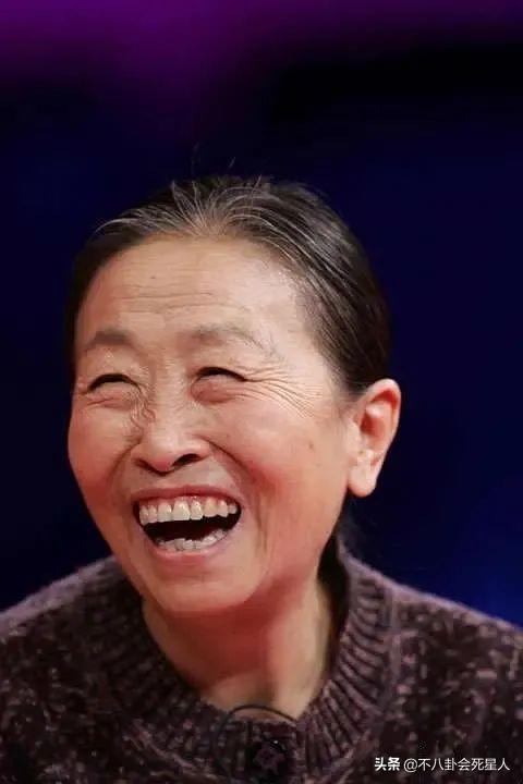 21年已离世的6位明星:吴孟达廖启智患癌,"谢大脚"出车祸