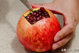 学会这个方法，吃石榴再也不怕被汁水沾满手，还能学到石榴新做法图片