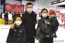 一部爱国影片，激起爱国热潮！大庆家长争相带娃看《长津湖》图片
