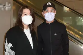 香港歌手深夜报警，21岁自闭症儿子遭校园暴力，在宿舍内被打骨折图片