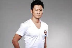 吴京“追梦往事”被铭记！意外与演艺结缘，个人拼搏史值得深思图片