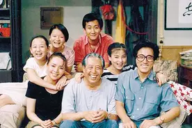 1993年国内大型情景喜剧《我爱我家》主演演员今昔大盘点图片