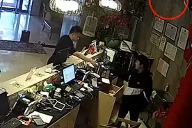 家中监控拍到的20秒，隔着屏幕都吓了一跳图片