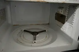微波炉脏了用这个方法洗完清洁跟新的一样，以后再也不用用手洗了图片