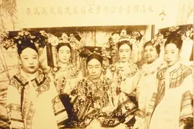 八国联军侵华时，清朝官员在做什么呢？他们在帮助联军搬运炮弹视频封面
