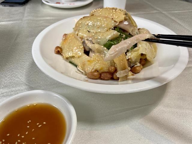 菊花可以和花胶一起煮吗 吃花胶可以喝菊花茶吗