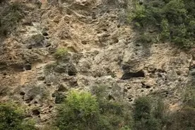 鄂西北最神秘风俗：寄死窑！残酷无比，六十岁老人全都得进去？图片