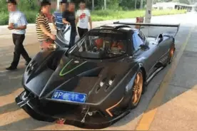 3500万的帕加尼去上牌，当挂上125元的车牌时，车主车都不想要了图片
