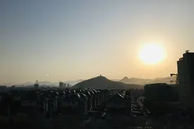 “出征”这件事瞒了妈妈将近一个月 回家要给她一个大大的拥抱图片