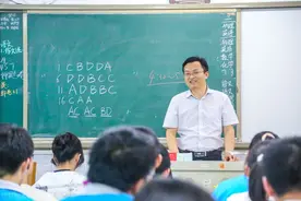追踪｜河南班主任承诺高考分数超680分奖励7日游：班级平均分637分图片