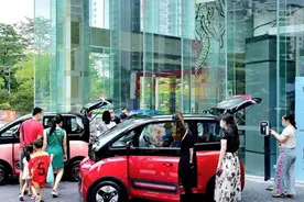 未上市先火的E300，能自动泊车，可一键"召唤"，可选2、3、4座图片