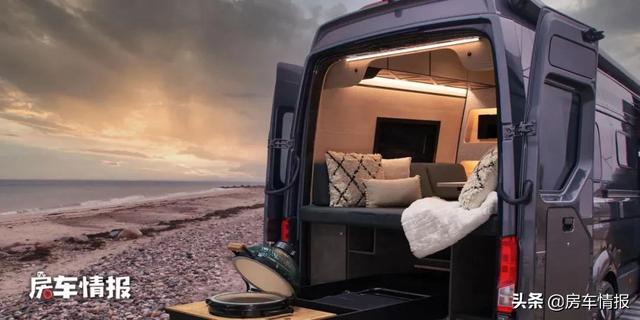 德国MAN轻客变身房车,2.0T+8AT有劲,坐在车尾还能随时烧烤野餐