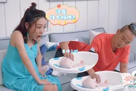 陈小春奶爸模拟考试，给新生儿洗澡处处掉坑，新手爸妈要提前学学图片