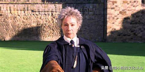 第15位 威尔米娜·格拉普兰——保护神奇生物学的代课教授当海格不在