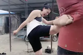 河南功夫美女叫板皮香远：打赢我就嫁给你，你才可以挑战武僧一龙图片