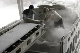 ​这几天水泥价格不断下跌，未来还会继续下跌吗？图片